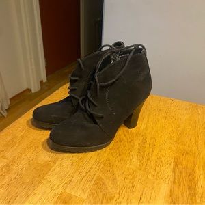 Black heeled booties